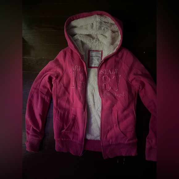 Aeropostale hot pink! Furry zip up perfect to keep u warm and cute all winter - Picture 1 of 5